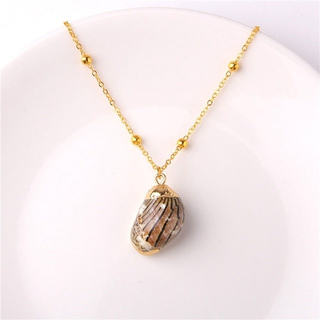 Boho Conch Shell Necklace Sea Beach Shell Chain Pendant Necklace For Women Collier Femme Shell Cowrie Summer Jewelry Bohemian