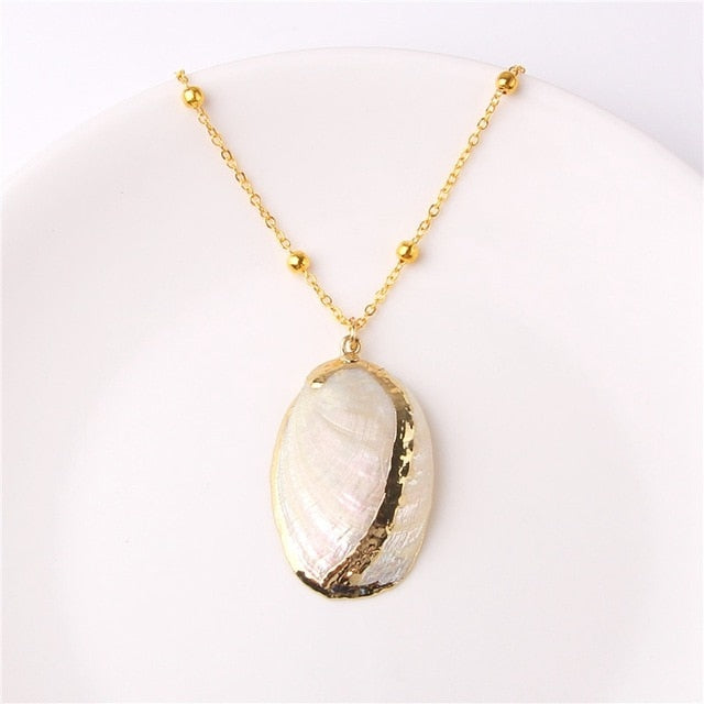 Boho Conch Shell Necklace Sea Beach Shell Chain Pendant Necklace For Women Collier Femme Shell Cowrie Summer Jewelry Bohemian